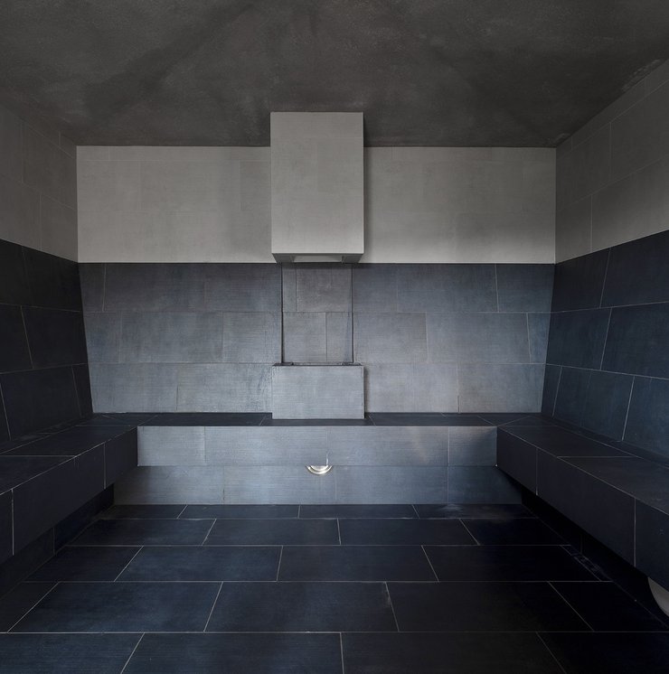 Aeon Hotel – A place beyond: Marca Corona porcelain stoneware tiles