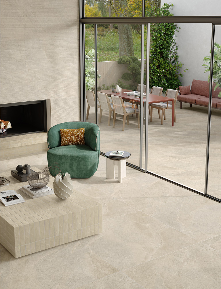 Spazio living con continuità interno-esterno