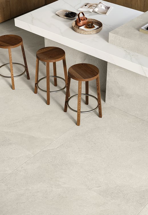 Détail tabourets et sol en grès cérame