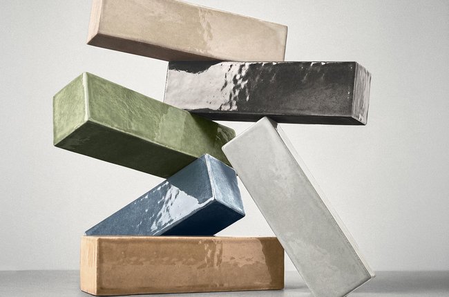 Composition of colored glazed tiles