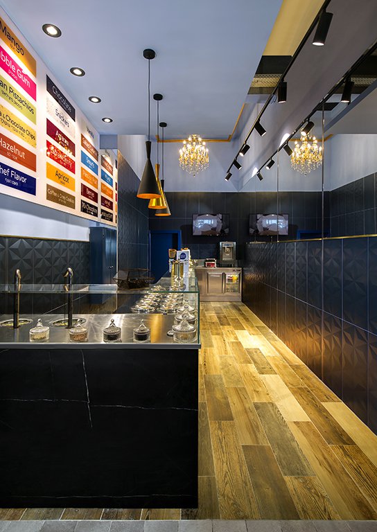 Gela IceCream: interior design and floors