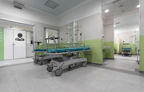 Ospedale San Paolo: piastrelle in gres porcellanato Marca Corona