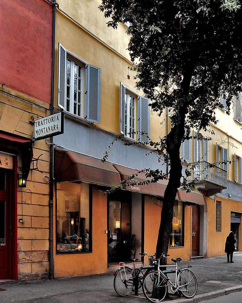 Trattoria La Montanara Bologna: interior design