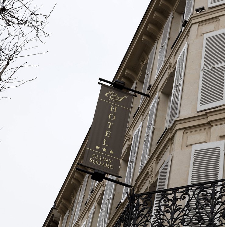 Hotel Cluny Square: piastrelle in gres porcellanato Marca Corona