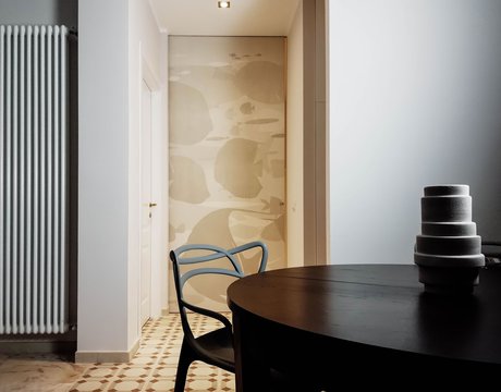 Renovated apartment: Marca Corona porcelain stoneware tiles