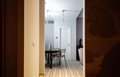 Appartement restructuré: Marca Corona porcelain stoneware tiles