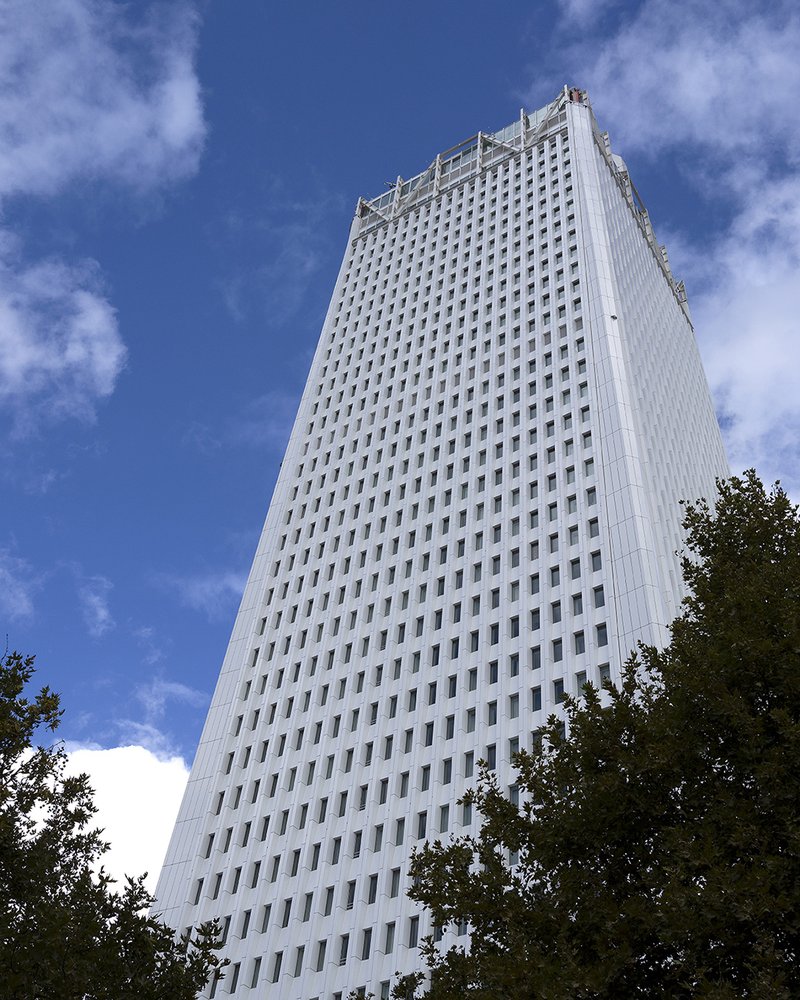 H4 Hotel Wyndham Paris Pleyel Resort Project built in Francia with the collections Multiforme, Multiforme 1741, Stonecloud, Terra, Paprica