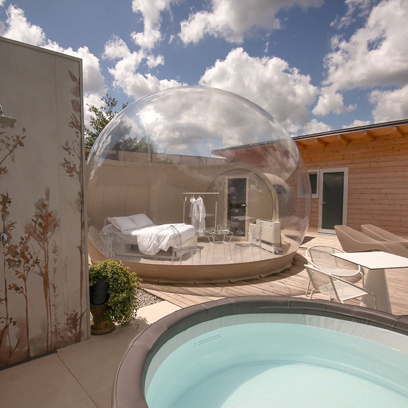 Atmosfera Bubble Glamping Project built in Italia with the collections Miniature Soda, Multiforme Dune, Terracreta