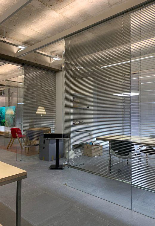 JMY Architects’ Office: piastrelle in gres porcellanato Marca Corona