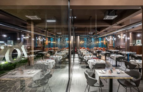 Zoy - Fusion Restaurant: piastrelle in gres porcellanato Marca Corona