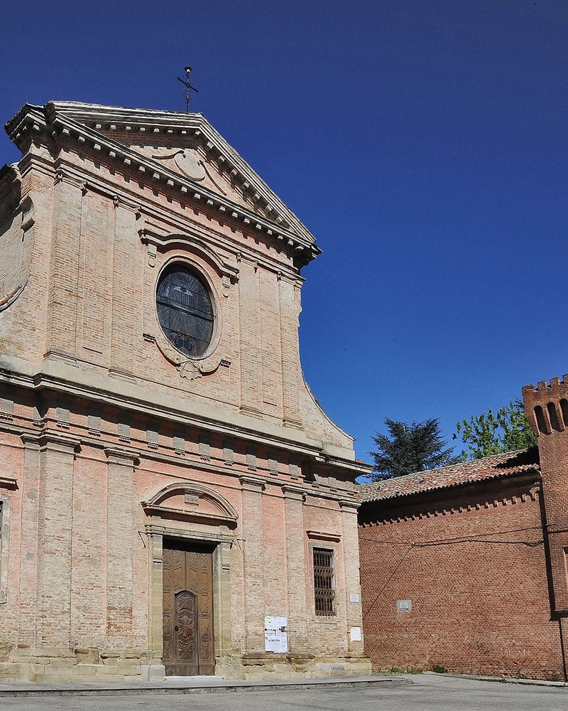 San Marzano Oliveto Church: interior design