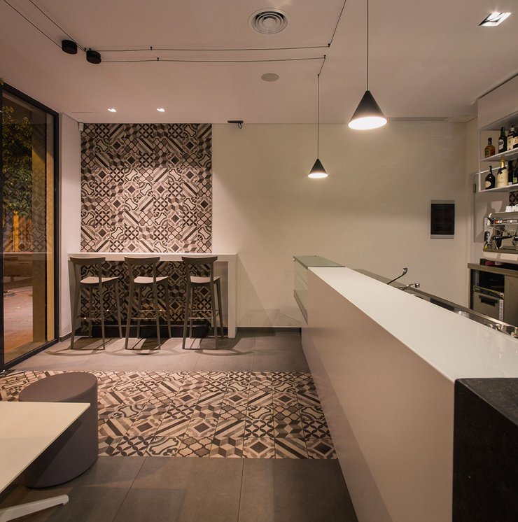 Ресторан «Poldo»: Marca Corona porcelain stoneware tiles