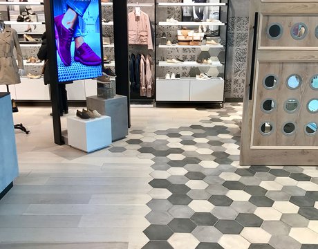 Geox Store: Marca Corona porcelain stoneware tiles