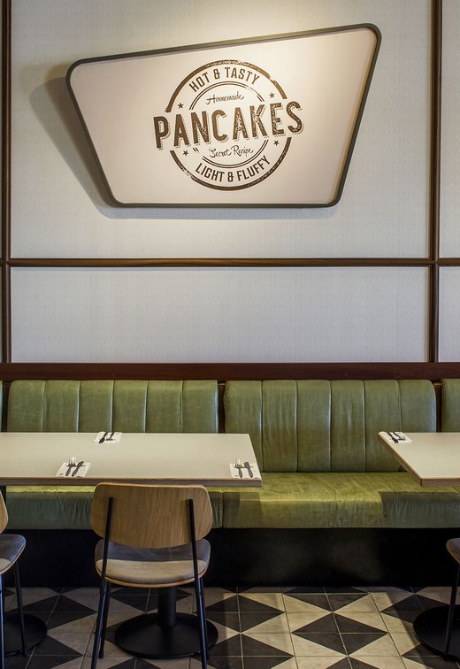 Pancake House: piastrelle in gres porcellanato Marca Corona