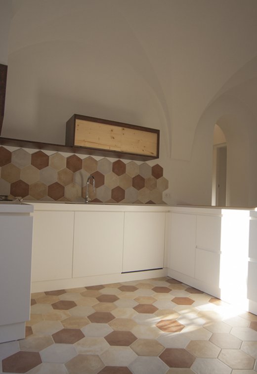 Residencia San Gioacchino: Marca Corona porcelain stoneware tiles