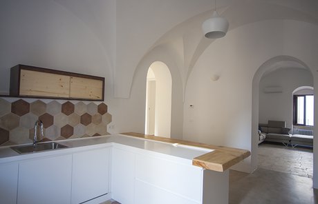 Жилой дом San Gioacchino: Marca Corona porcelain stoneware tiles