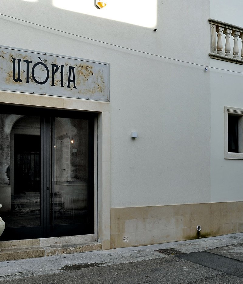 Utopia pastry: interior design and tiles