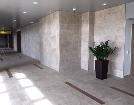Yishun Community Hospital: Marca Corona porcelain stoneware tiles
